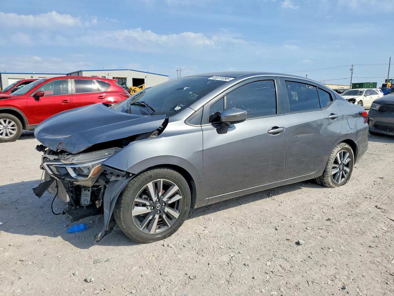 2021 NISSAN VERSA