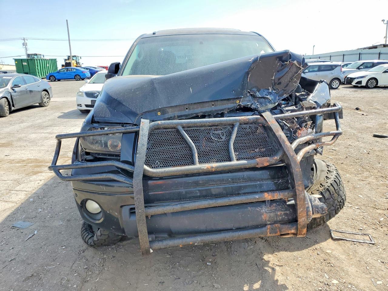 2011 TOYOTA TUNDRA