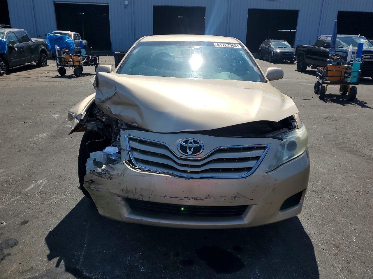 2010 TOYOTA CAMRY