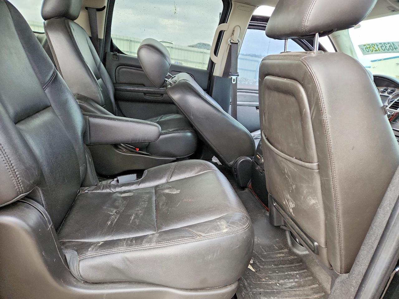 2013 CADILLAC Escalade ESV