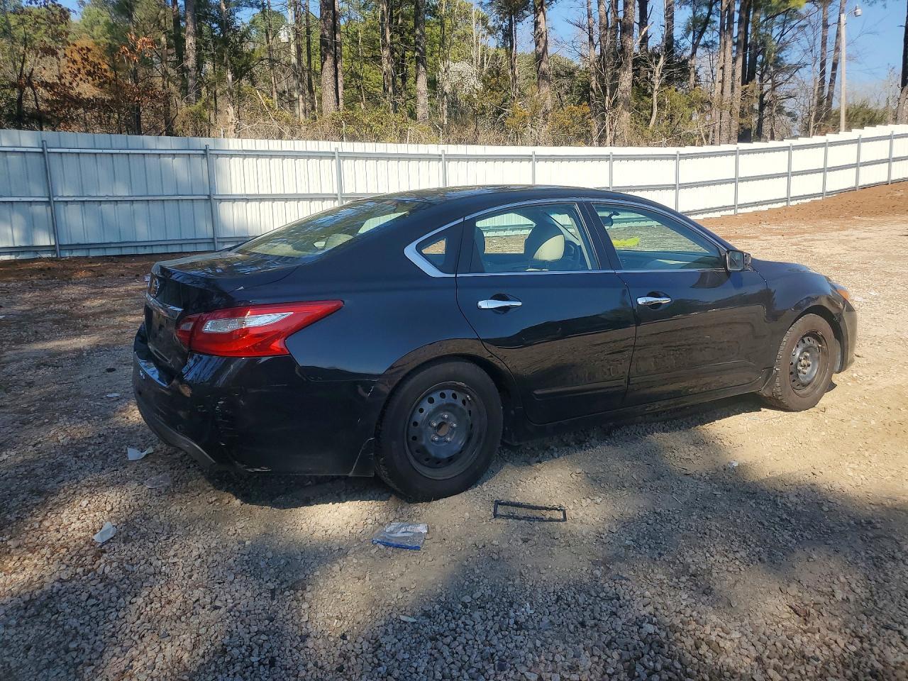 2017 NISSAN ALTIMA