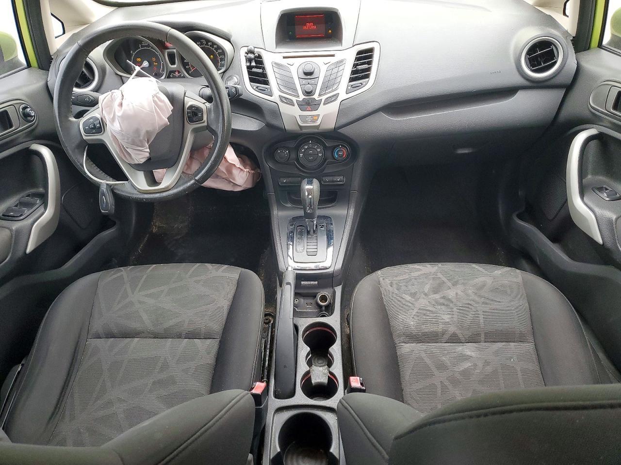 2011 FORD Fiesta