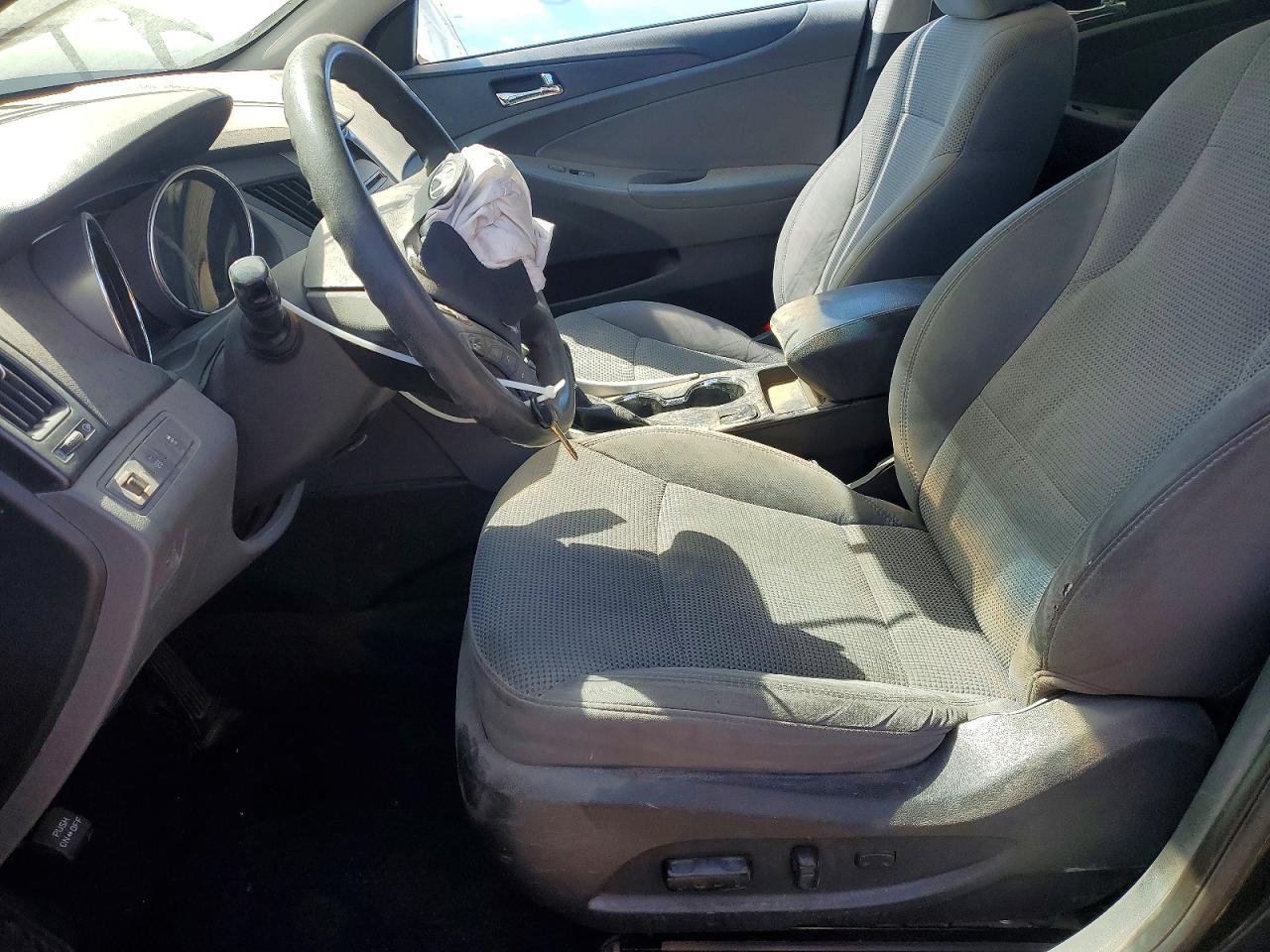 2013 HYUNDAI SONATA