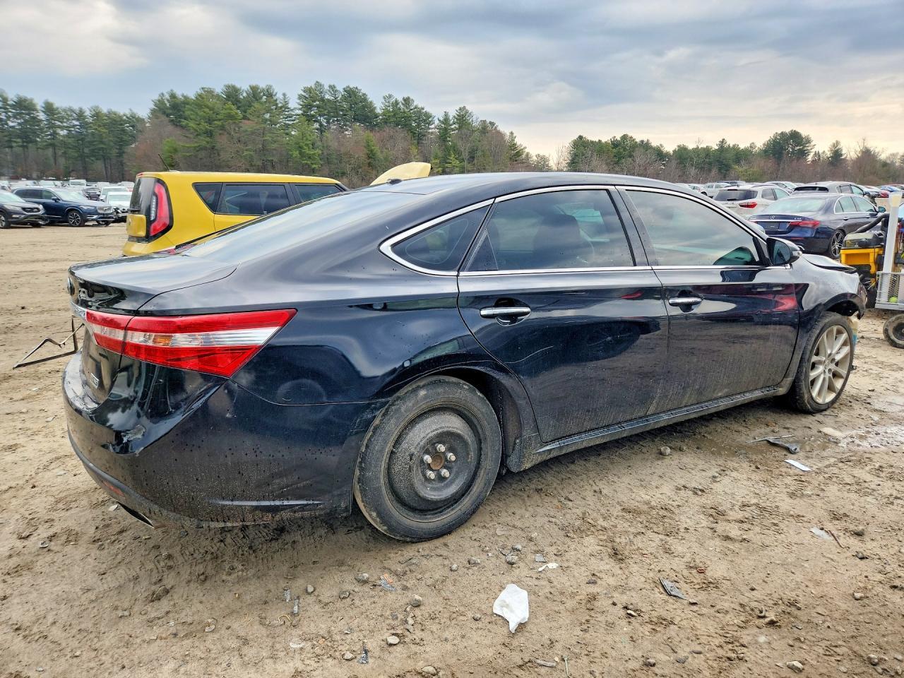2013 TOYOTA Avalon