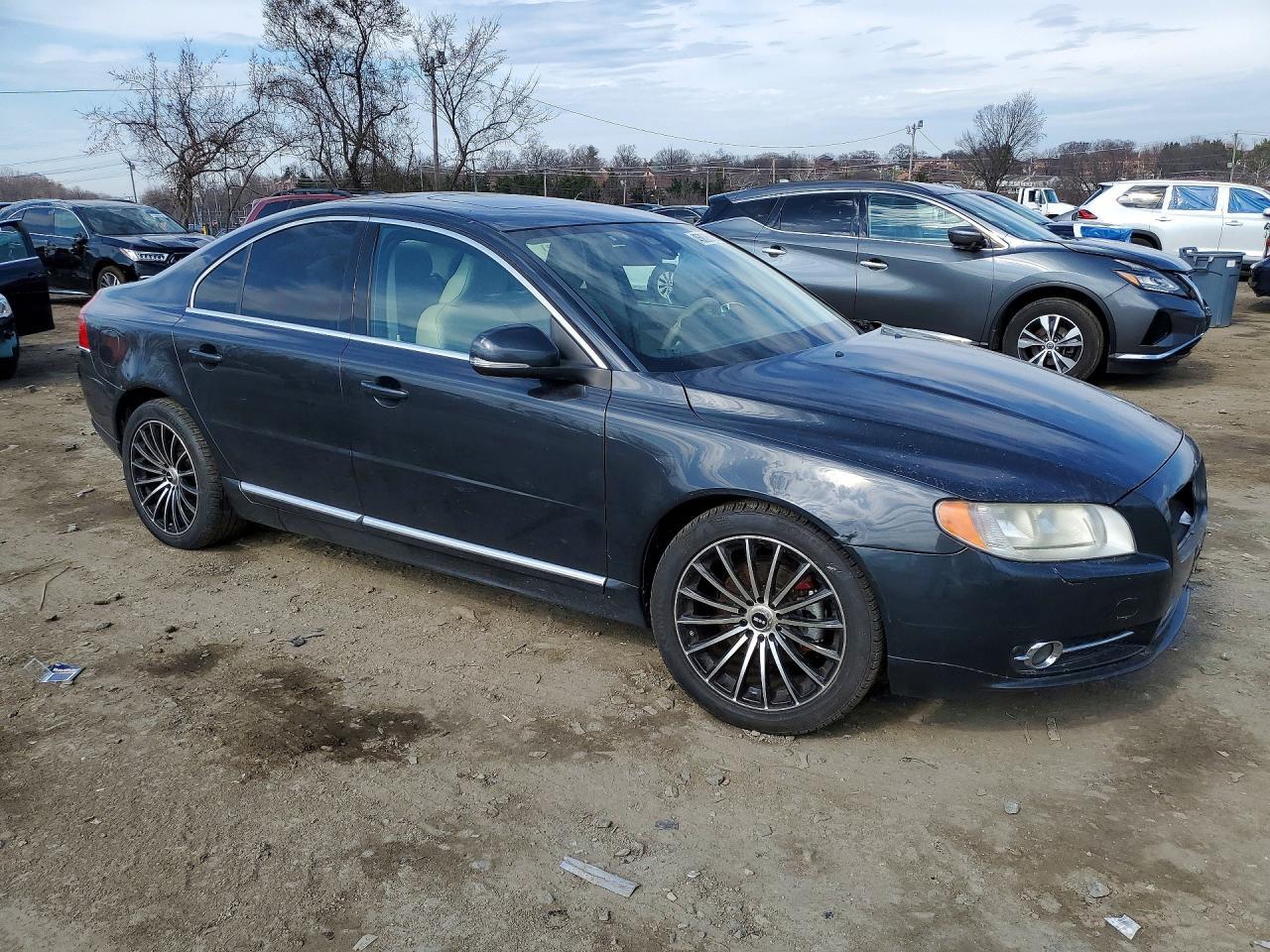 2012 VOLVO S80