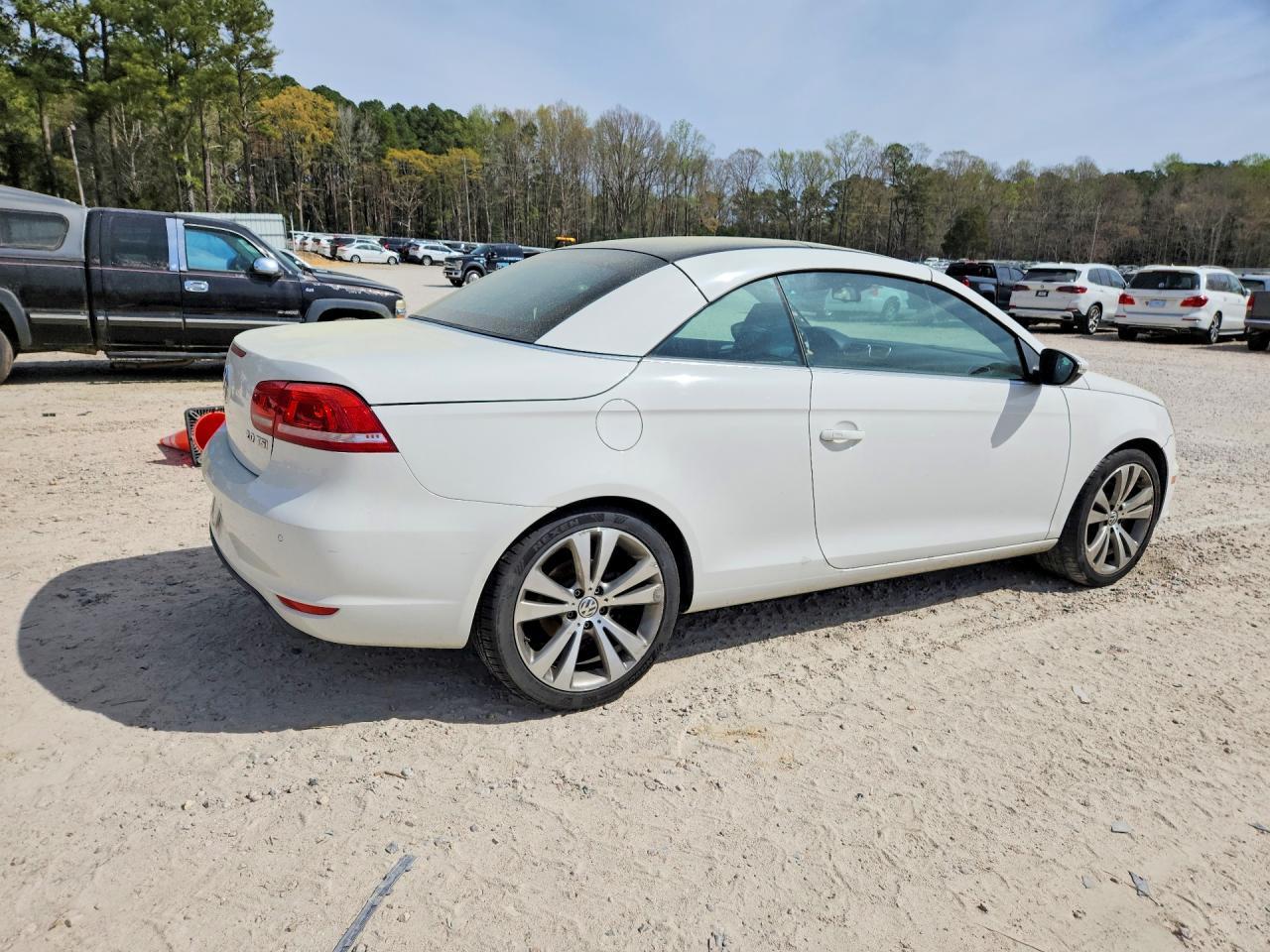 2013 VOLKSWAGEN EOS