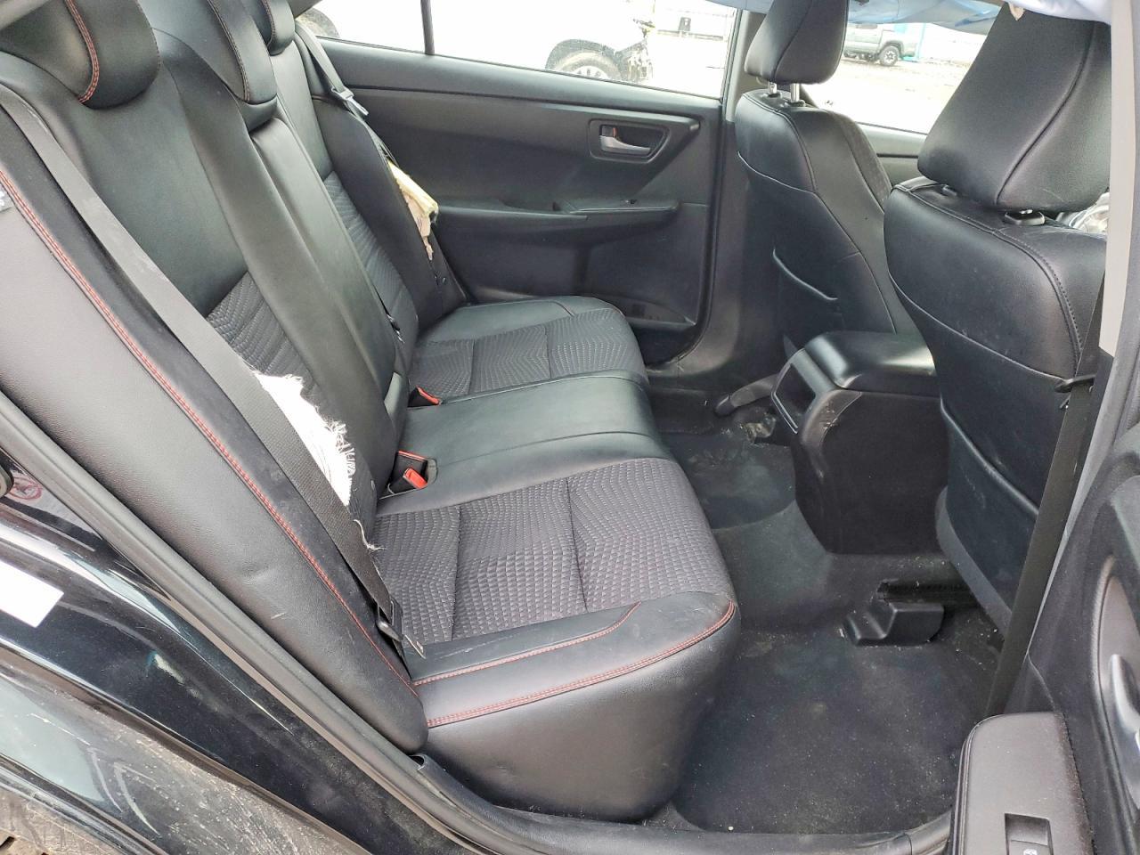2015 TOYOTA CAMRY
