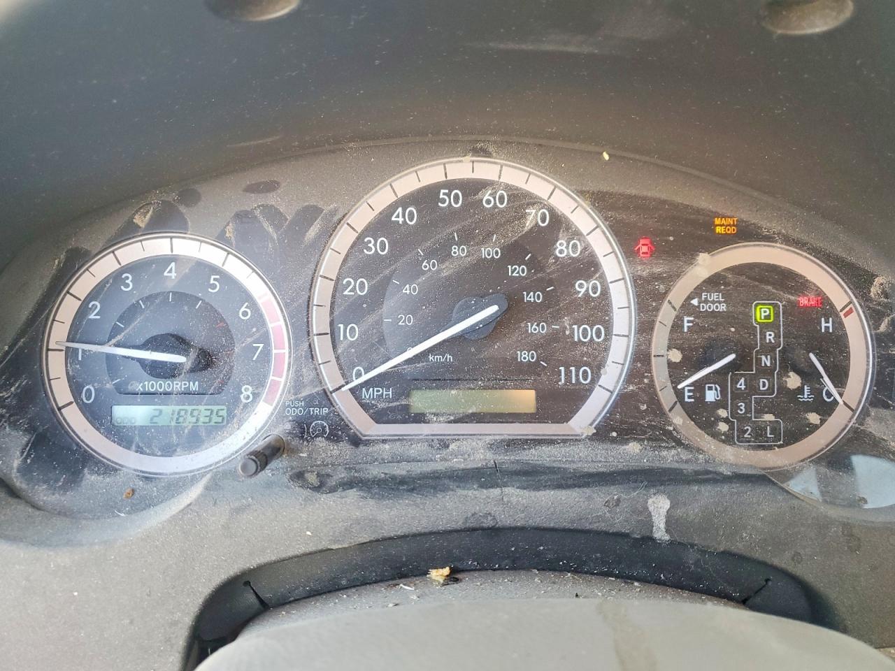 2004 TOYOTA SIENNA