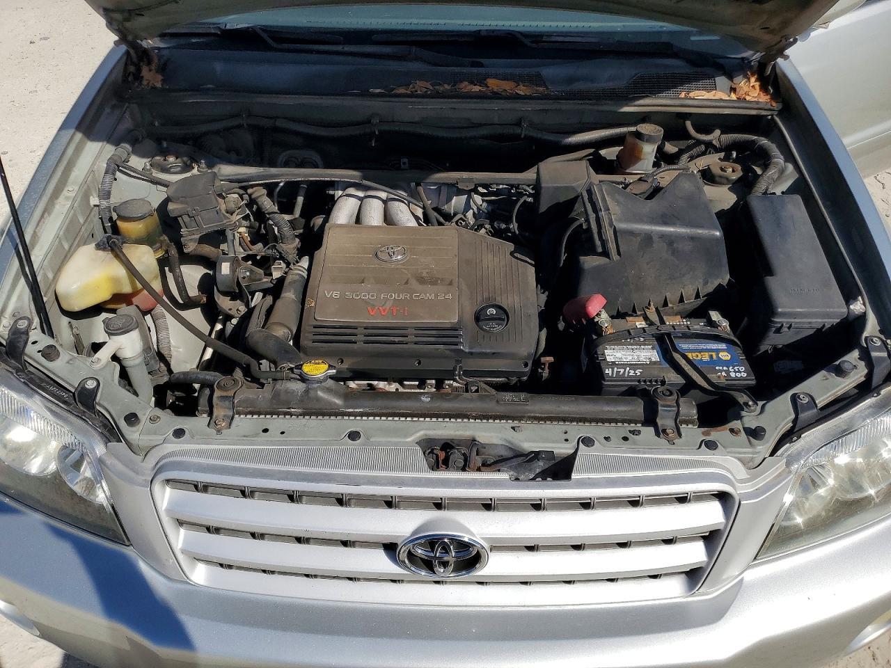 2003 TOYOTA HIGHLANDER