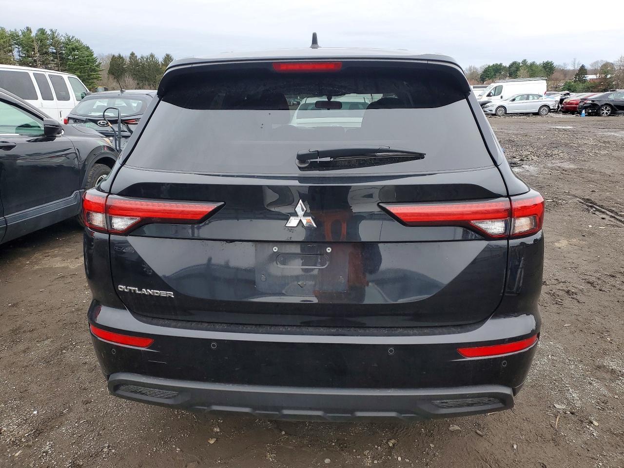 2022 MITSUBISHI outlander