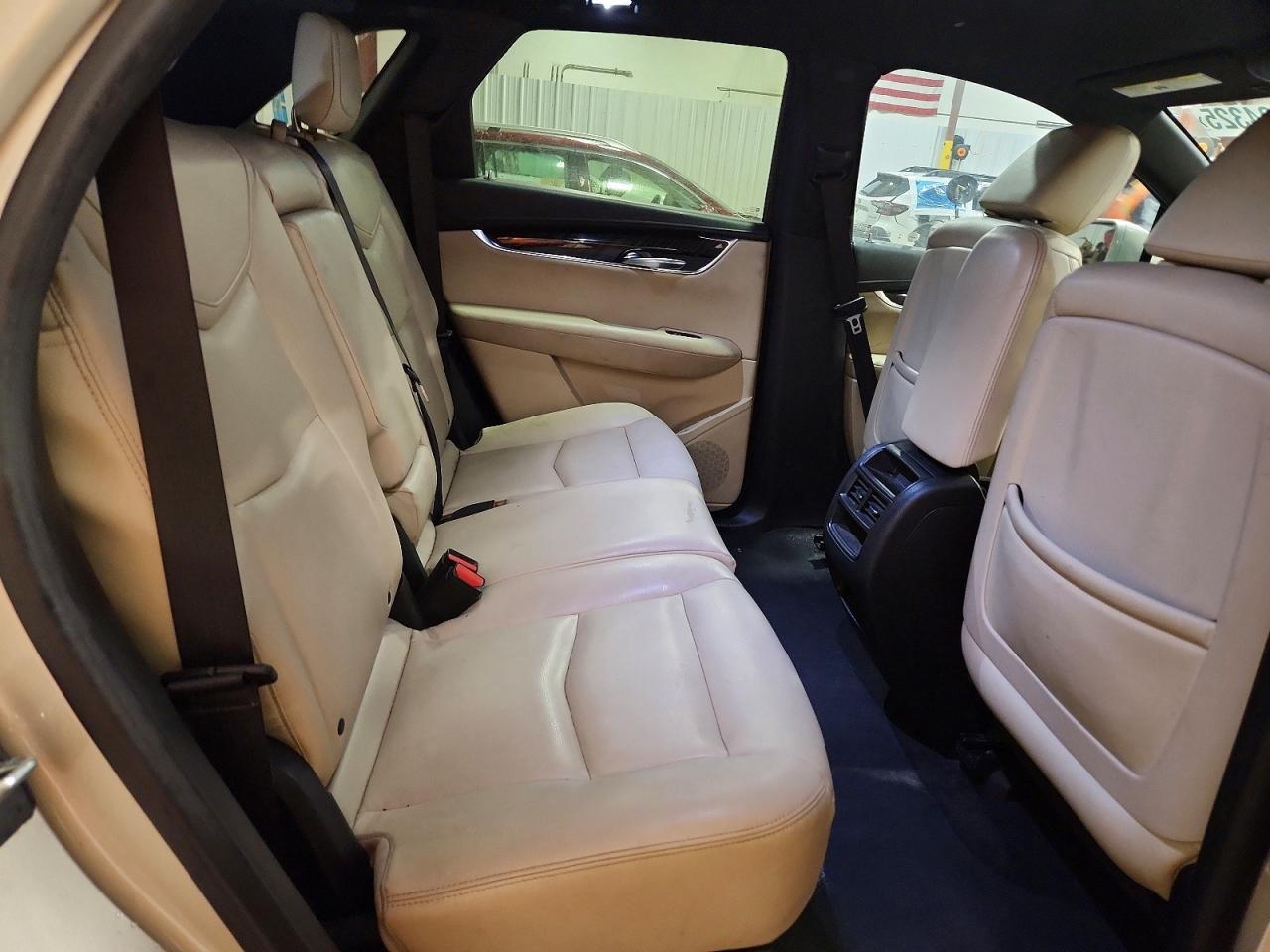 2017 CADILLAC XT5