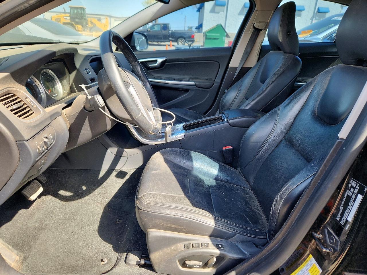 2012 VOLVO S60
