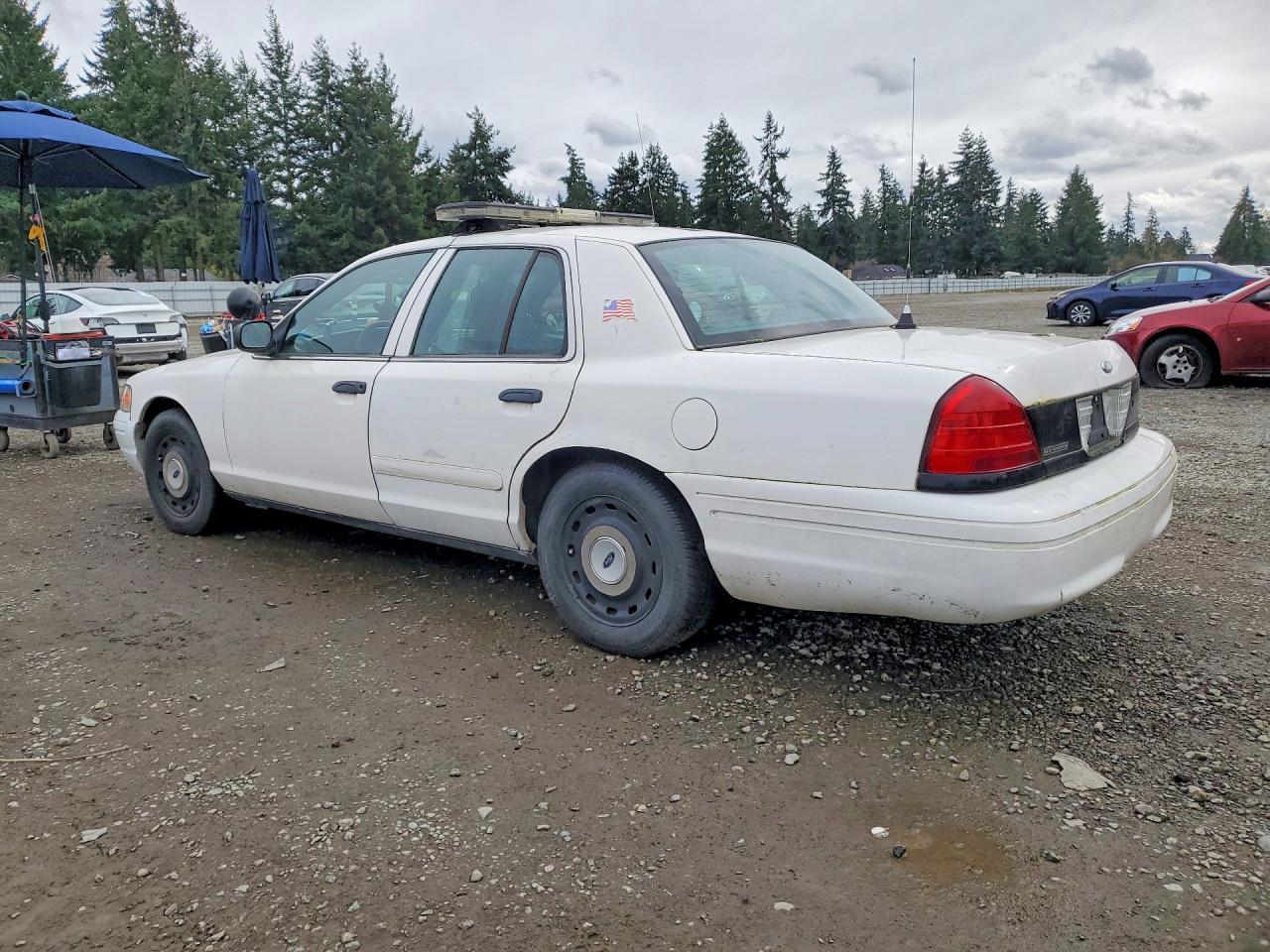 2003 FORD Crown Victoria