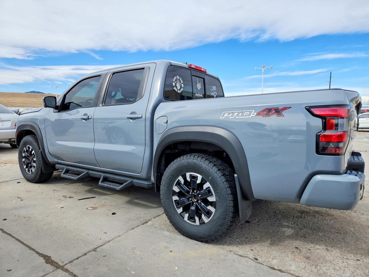 2022 NISSAN Frontier