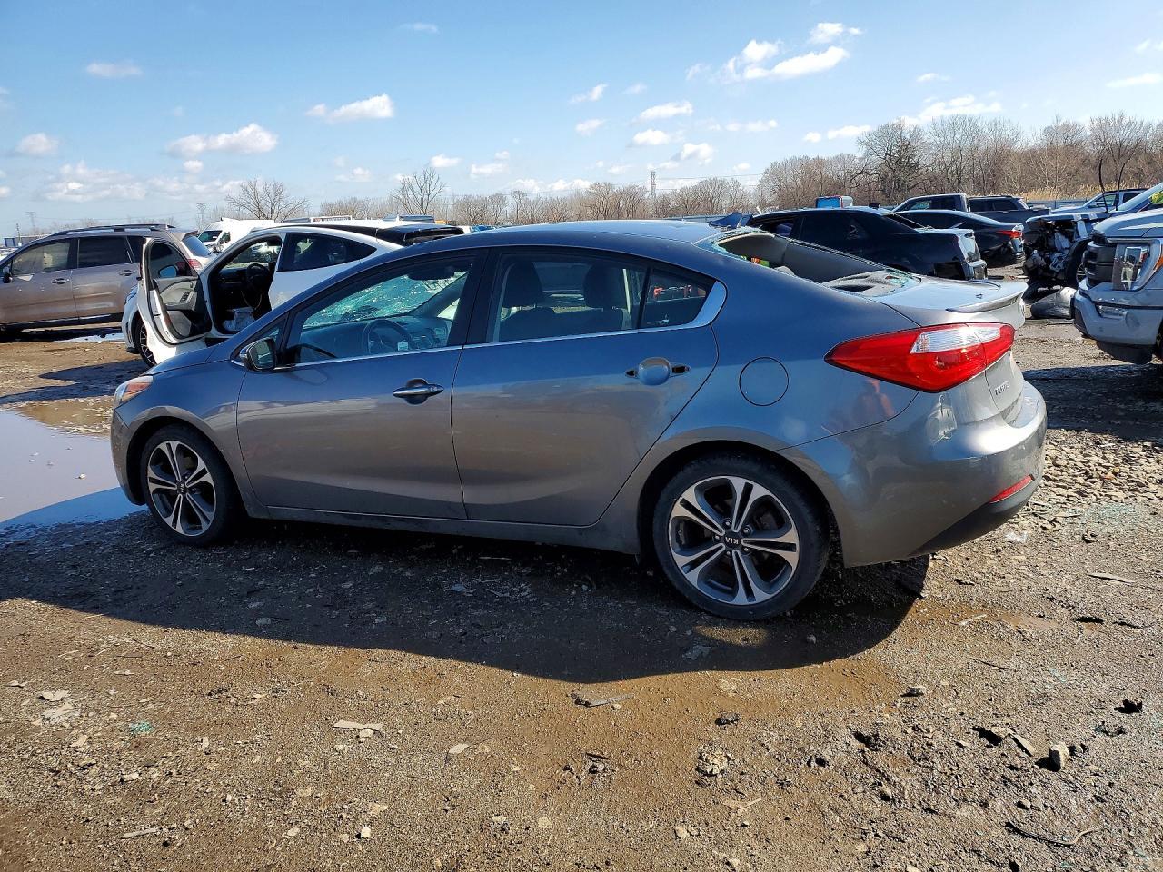 2016 KIA FORTE