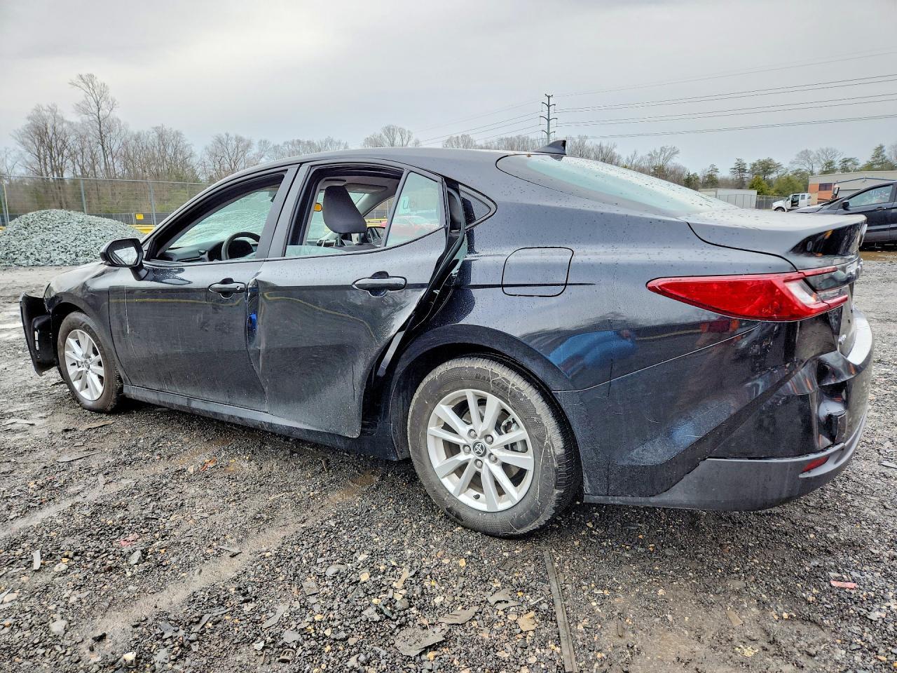 2025 TOYOTA CAMRY