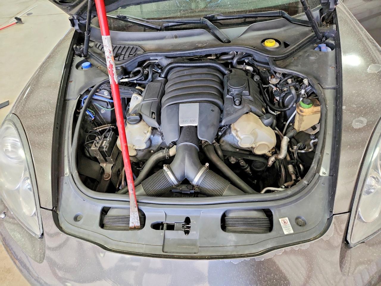2013 PORSCHE Panamera