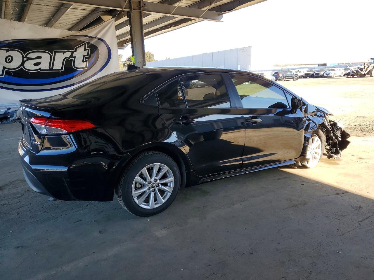 2024 TOYOTA COROLLA