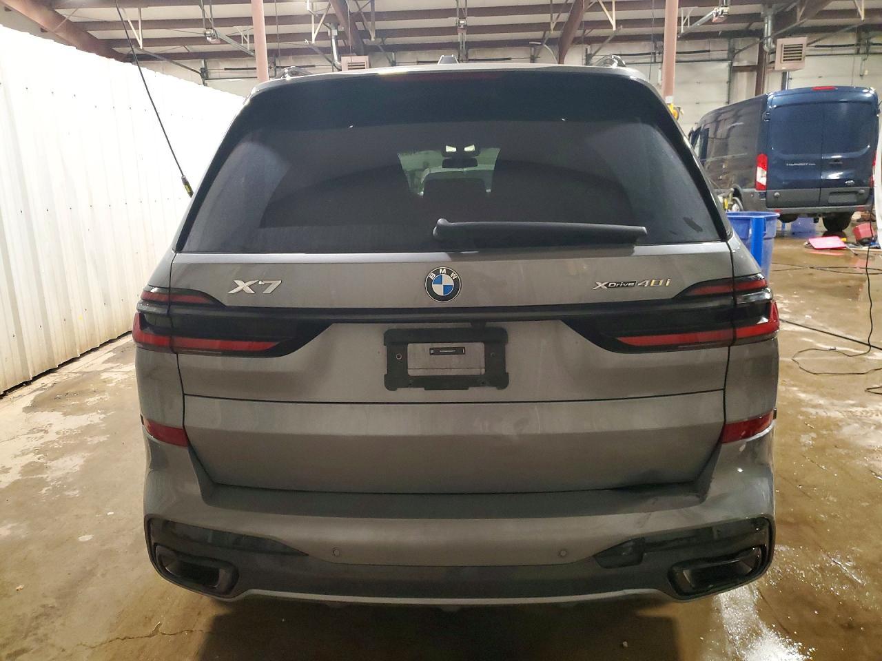 2025 BMW X7