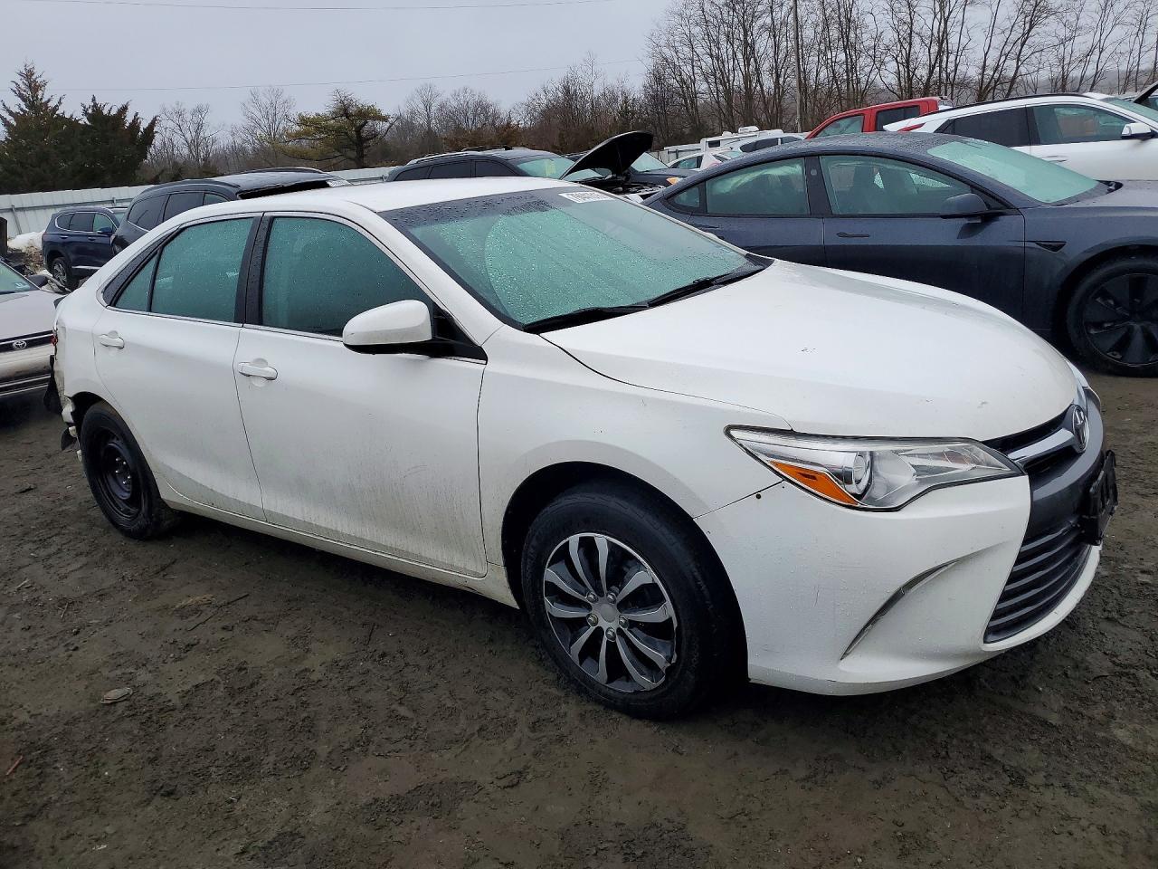 2015 TOYOTA CAMRY