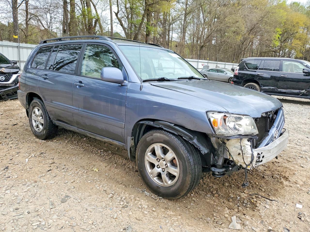 2005 TOYOTA HIGHLANDER