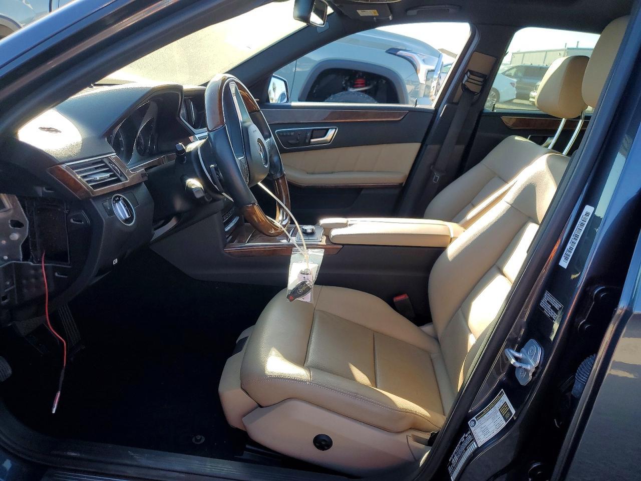 2013 MERCEDES-BENZ E-Class