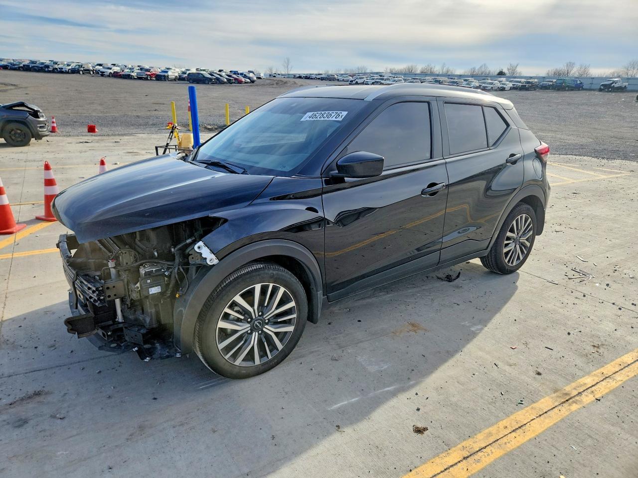 2024 NISSAN KICKS