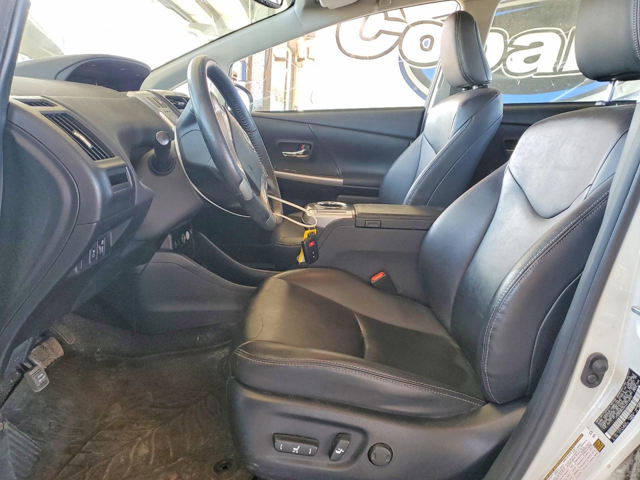 2017 TOYOTA PRIUS V