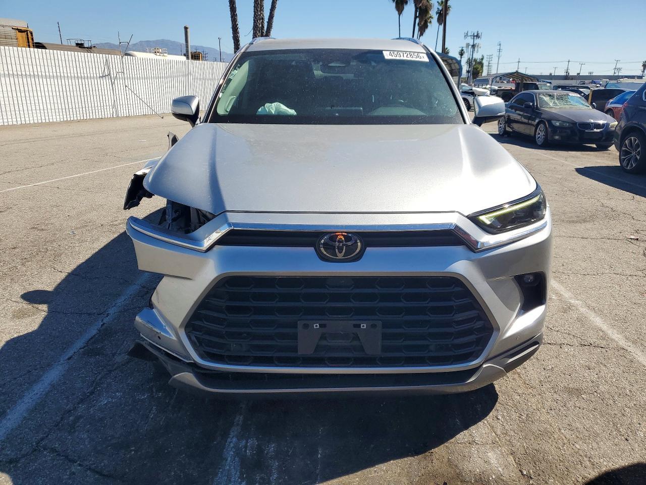 2024 TOYOTA HIGHLANDER