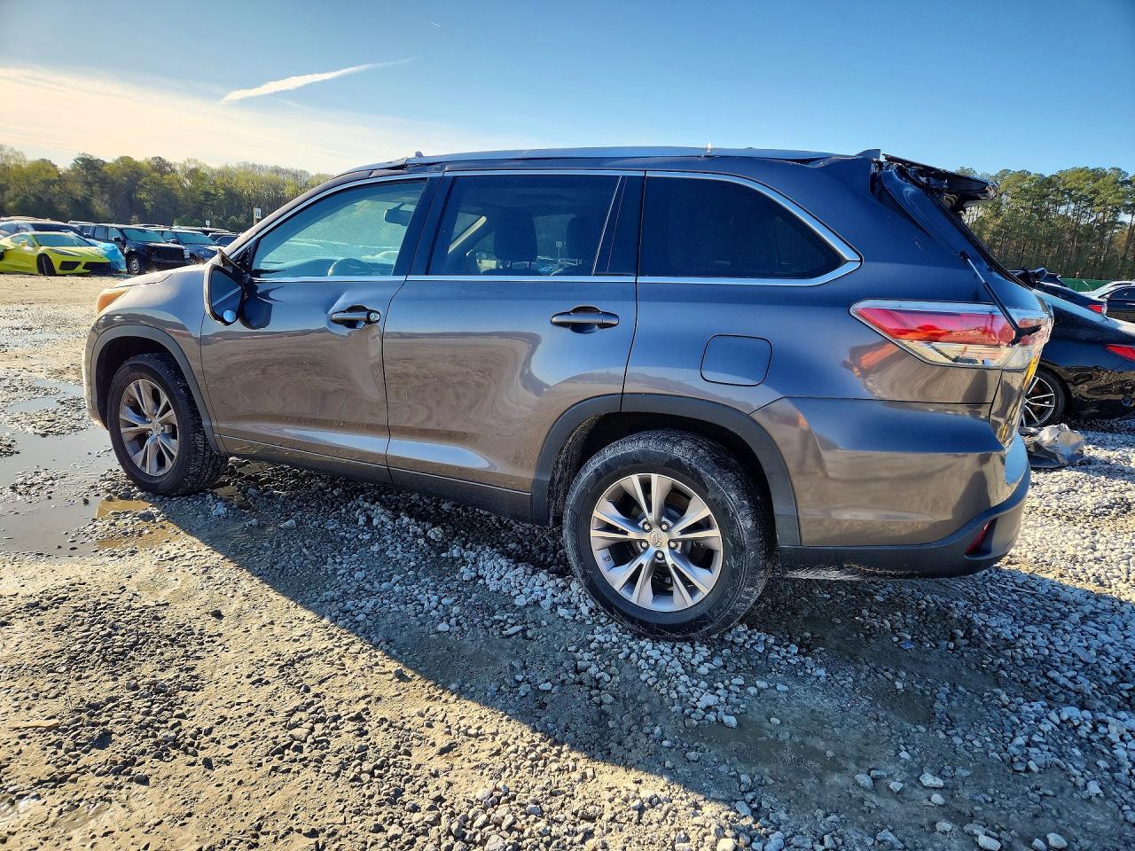2015 TOYOTA HIGHLANDER