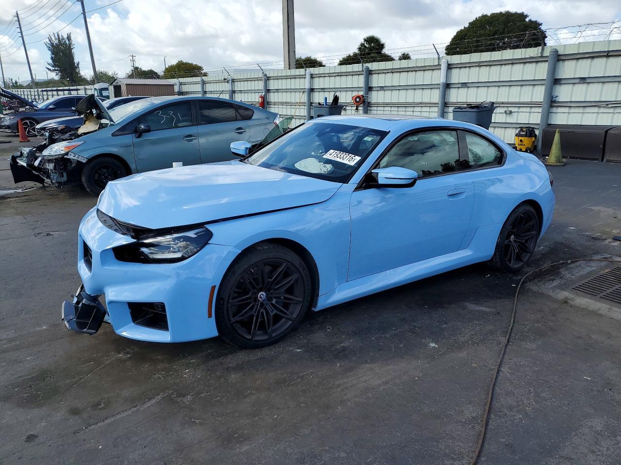 2023 BMW M2