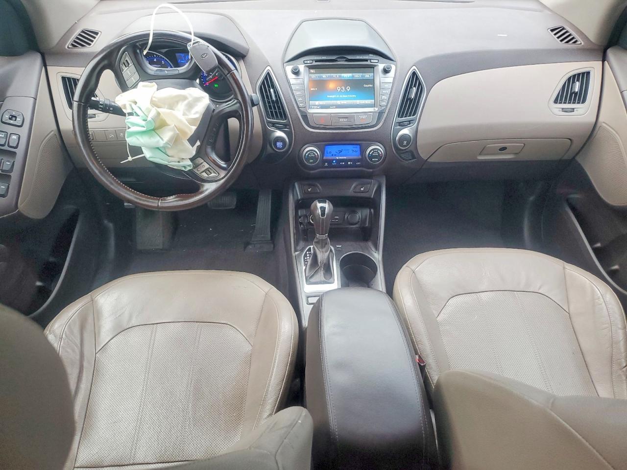 2015 HYUNDAI TUCSON