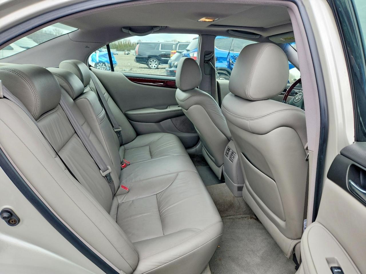 2004 LEXUS ES 330