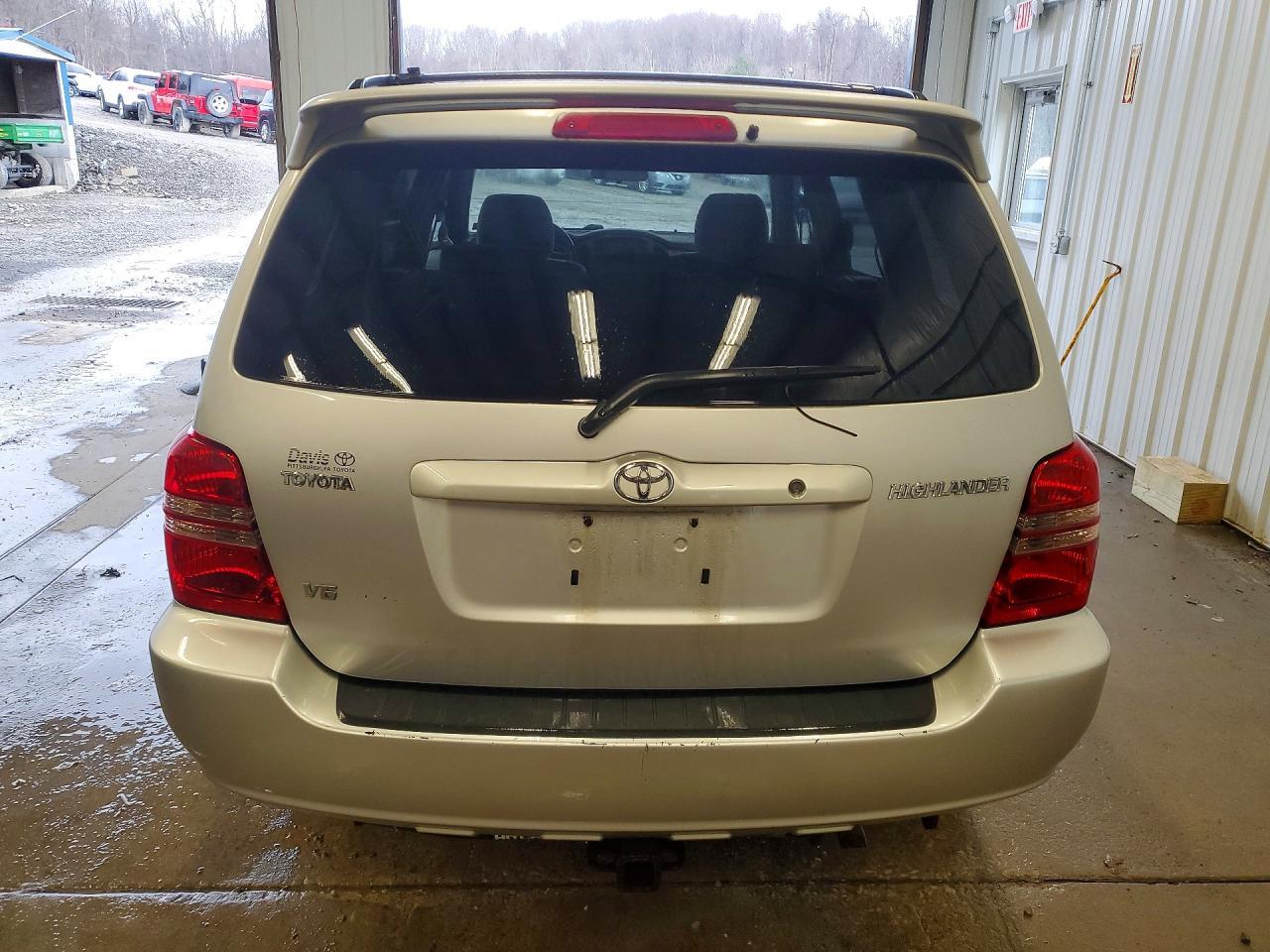 2003 TOYOTA HIGHLANDER