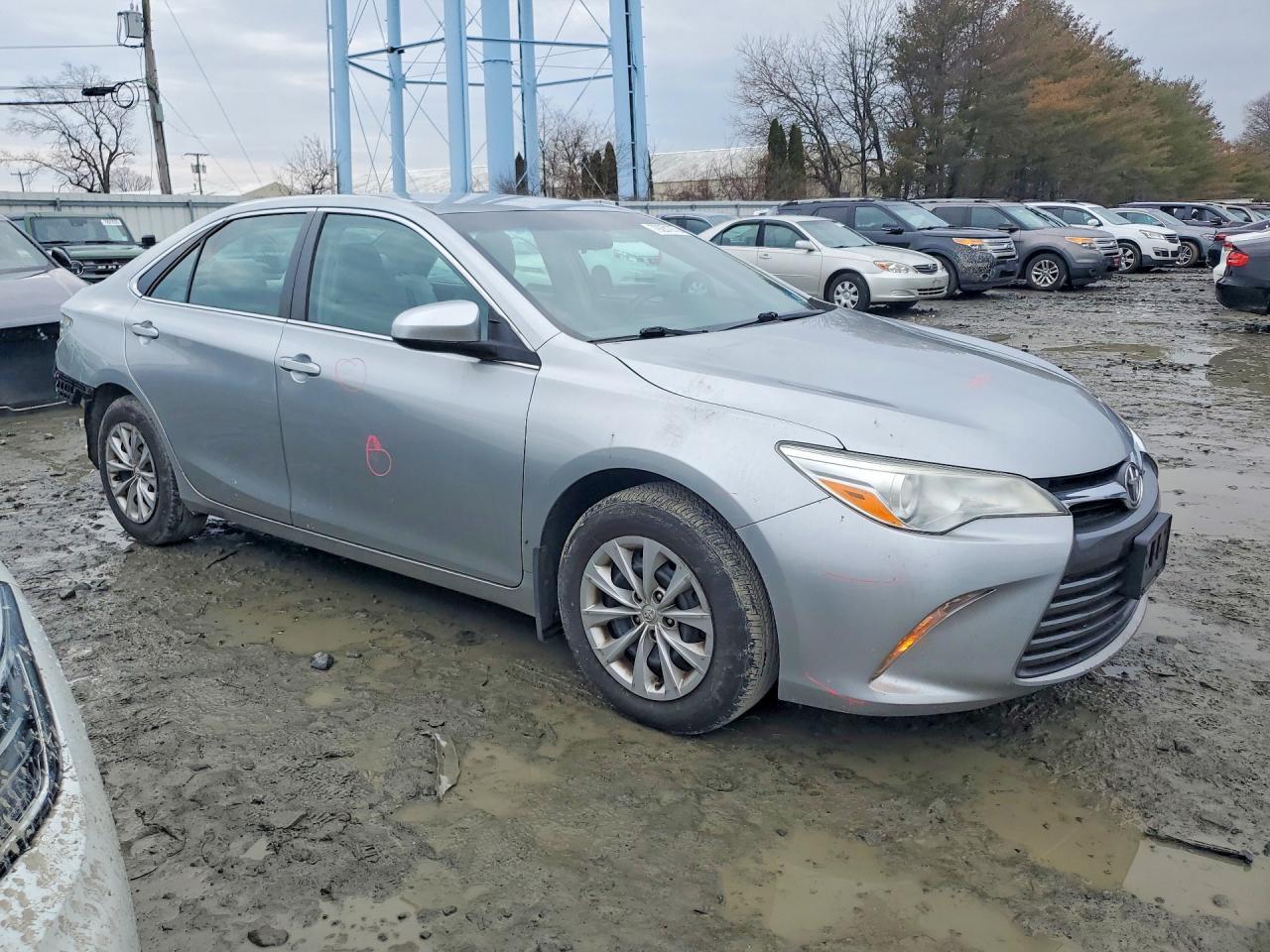 2016 TOYOTA CAMRY