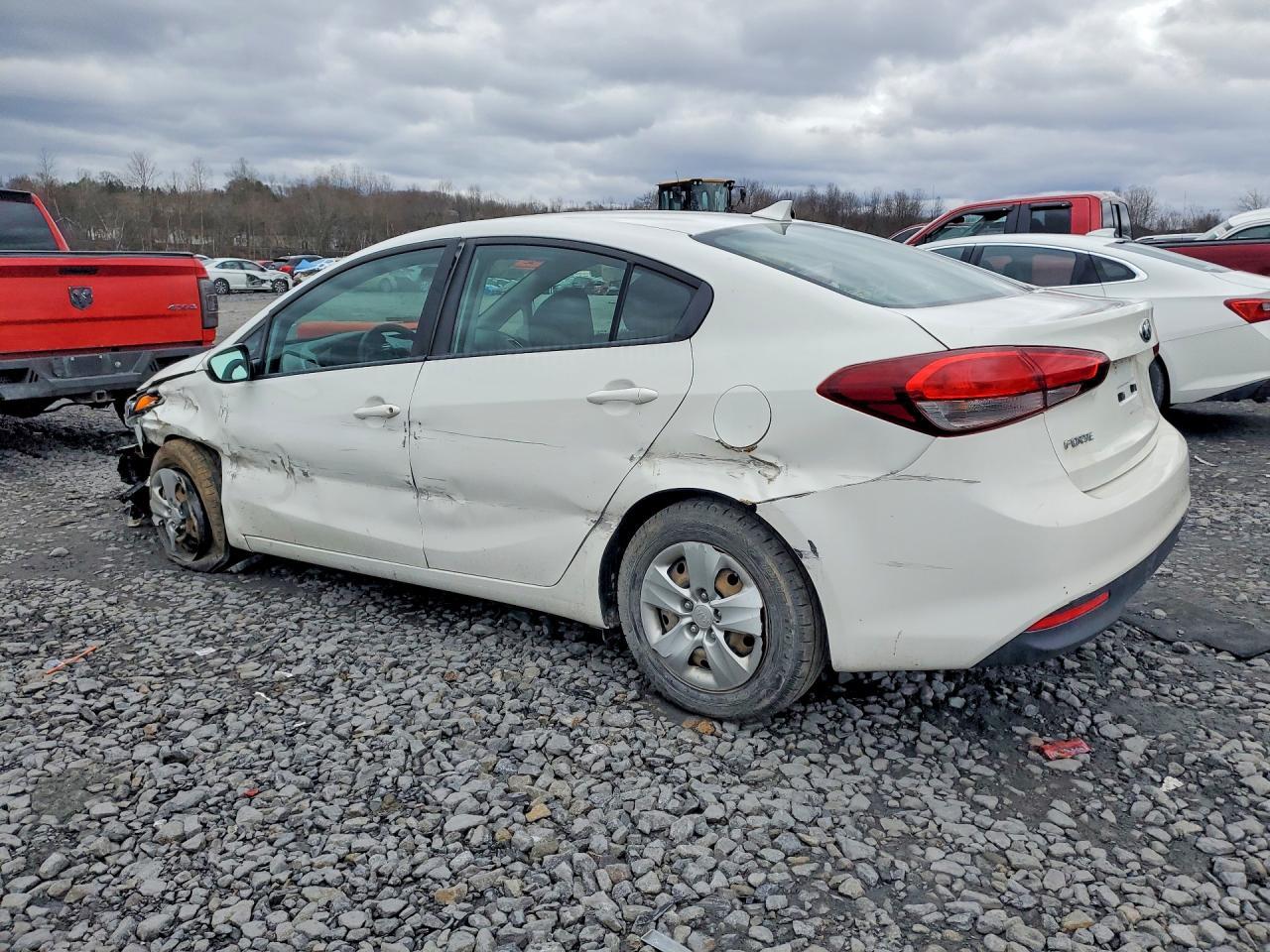 2017 KIA FORTE