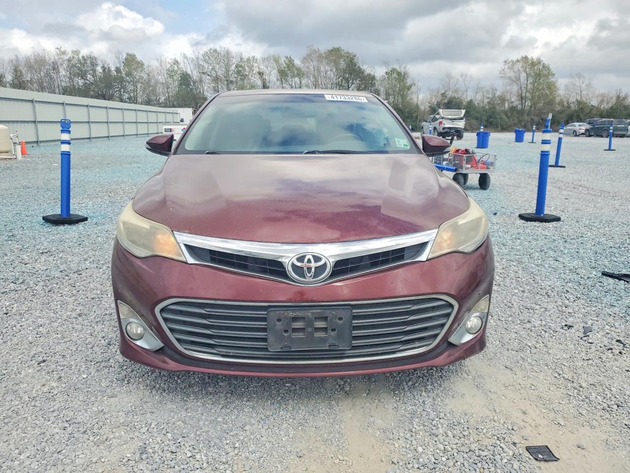 2013 TOYOTA Avalon
