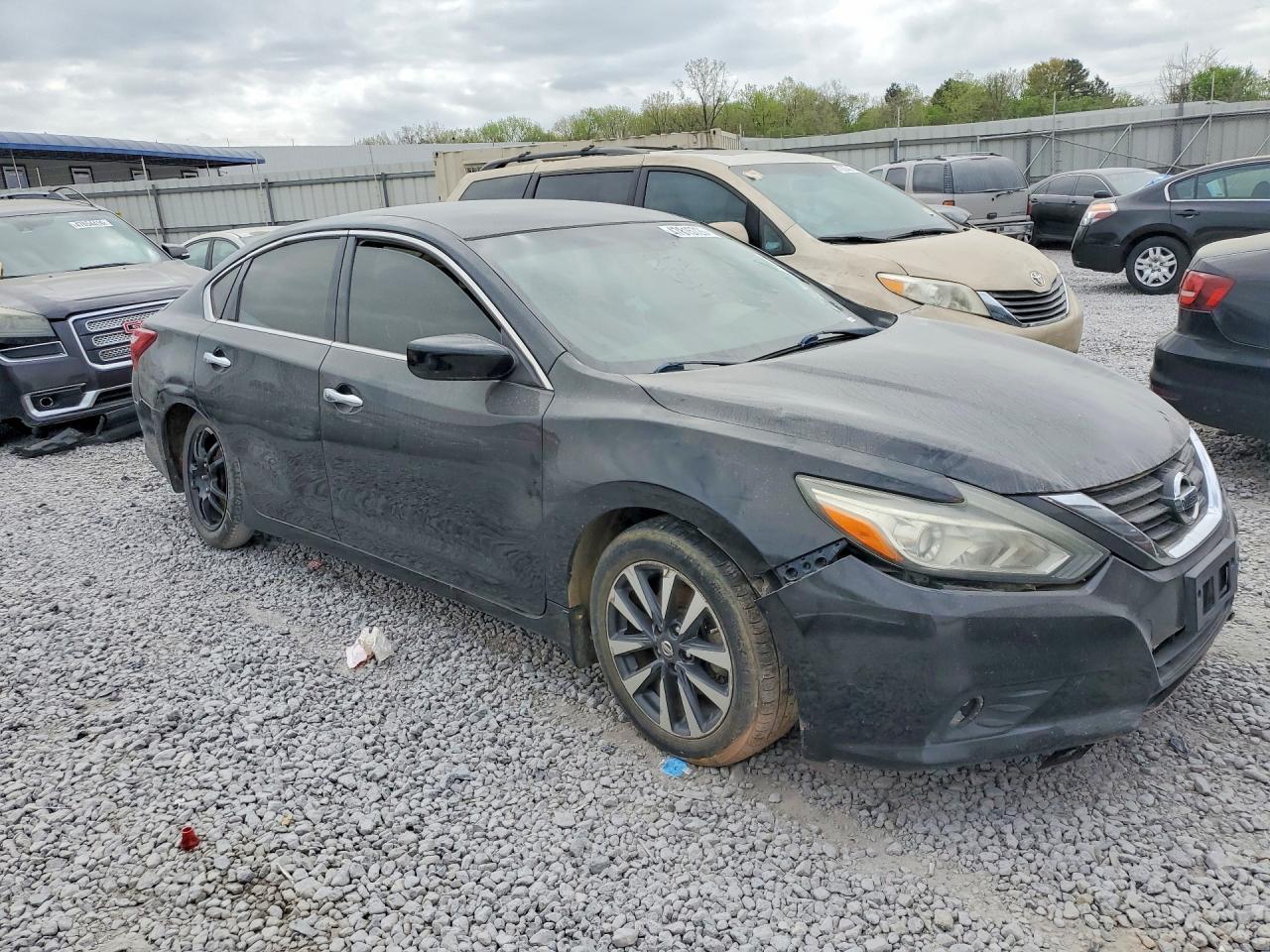 2017 NISSAN ALTIMA