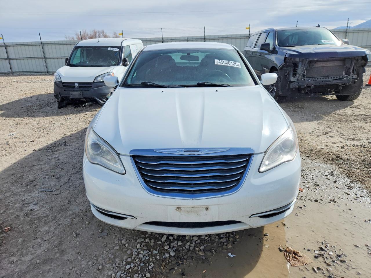 2013 CHRYSLER 200