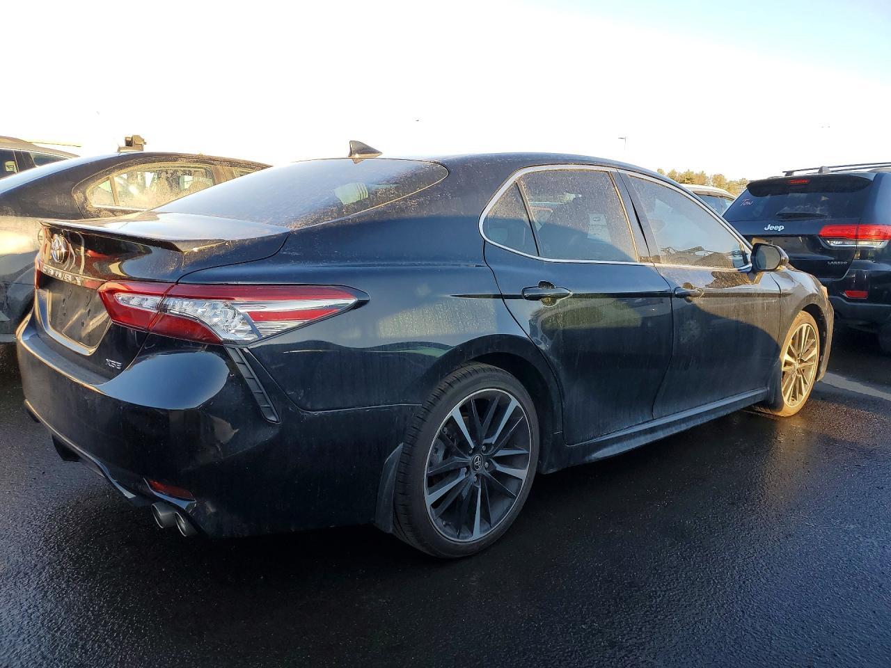 2019 TOYOTA CAMRY