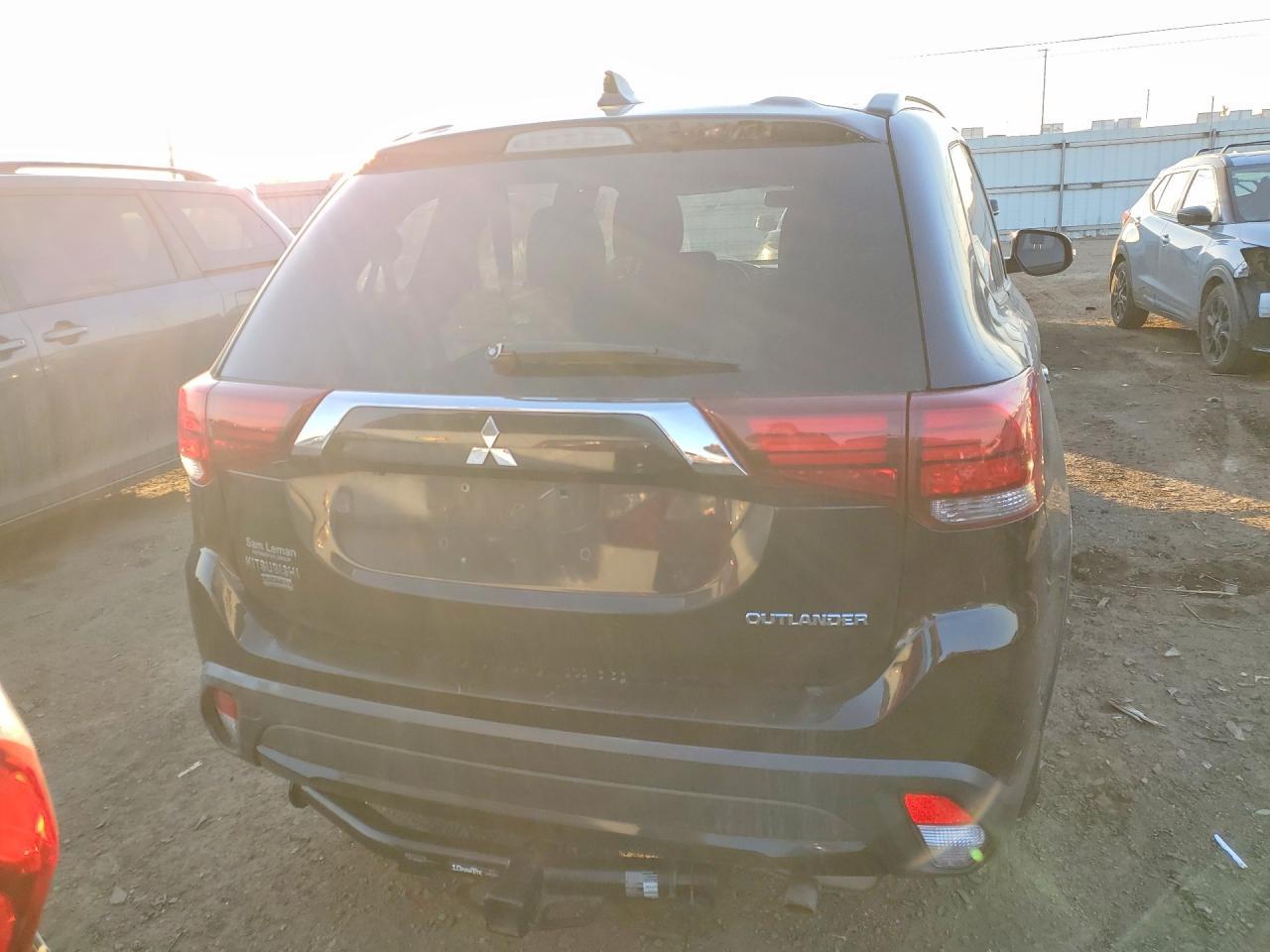 2018 MITSUBISHI outlander