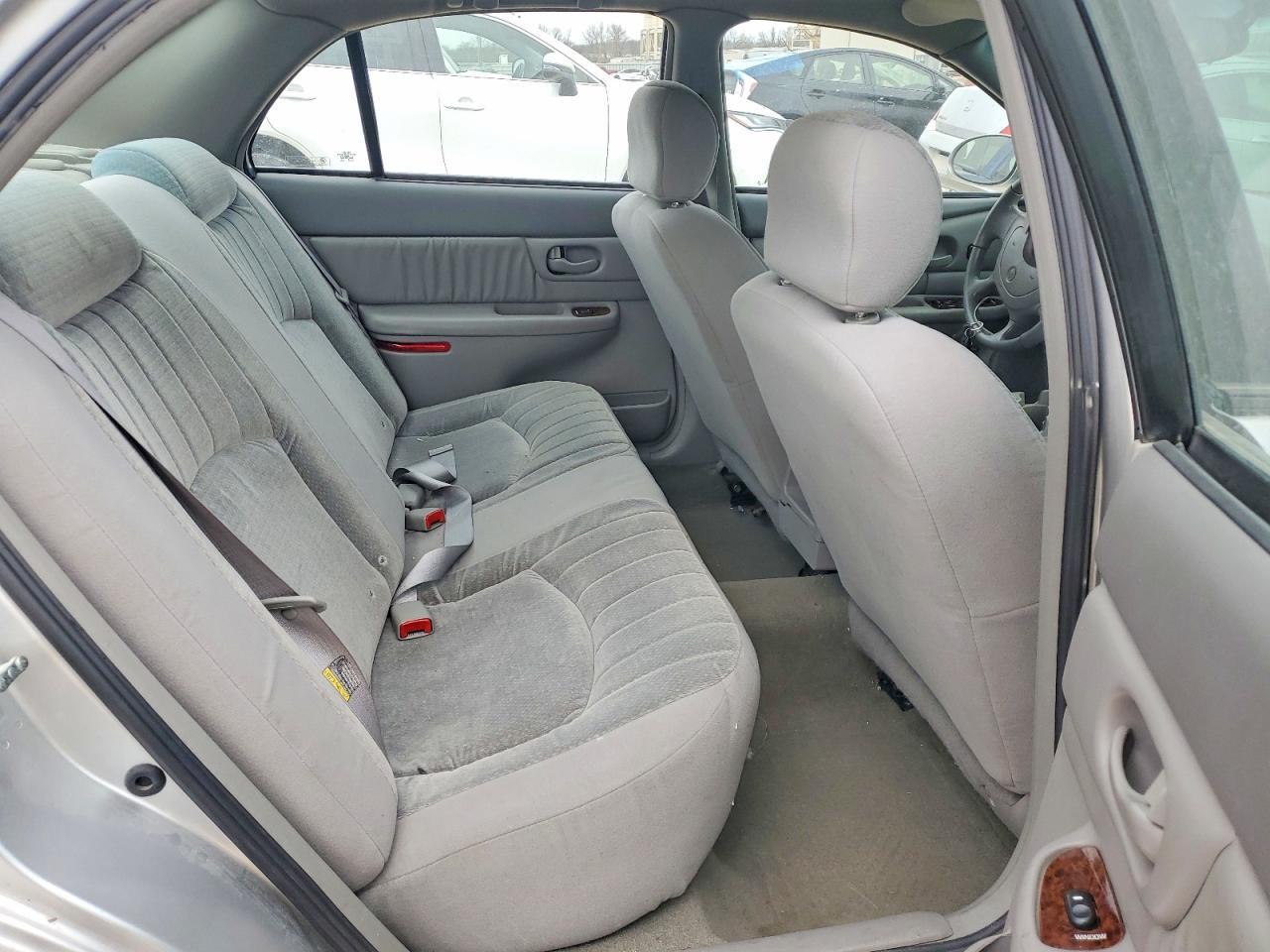 2004 BUICK Century