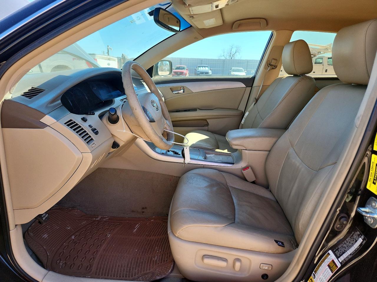 2010 TOYOTA Avalon