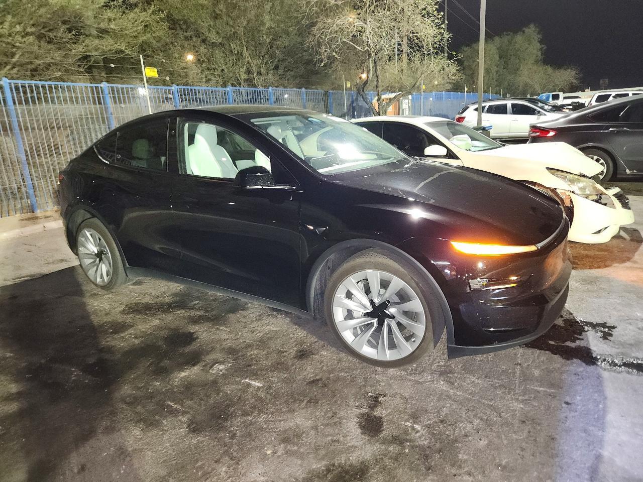 2026 TESLA MODEL Y
