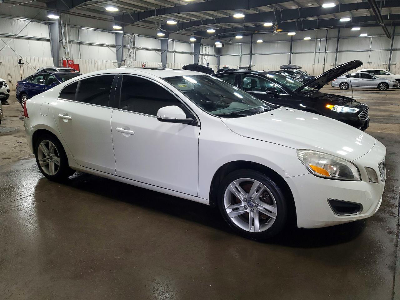 2014 VOLVO S60