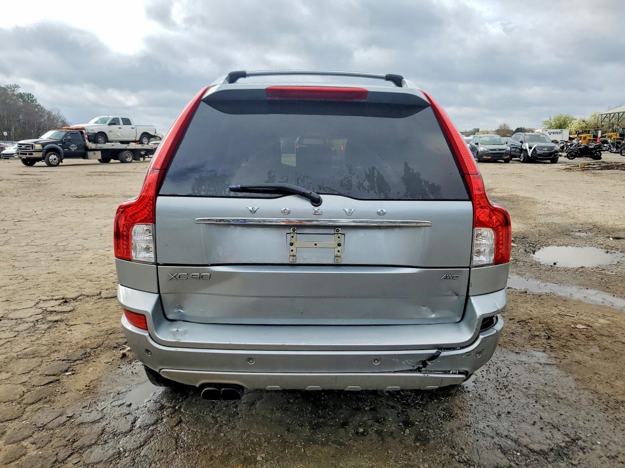 2013 VOLVO XC90