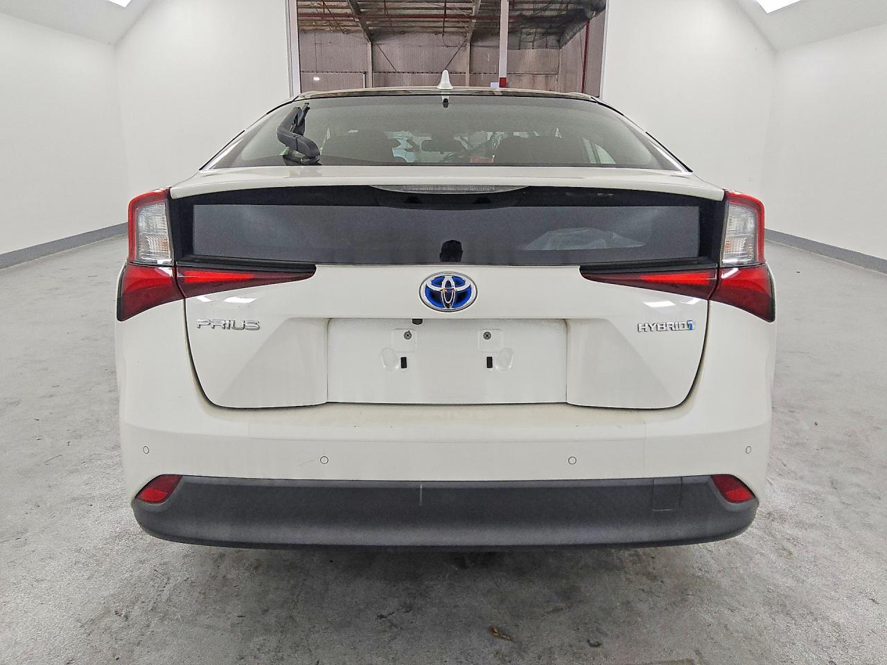 2019 TOYOTA PRIUS