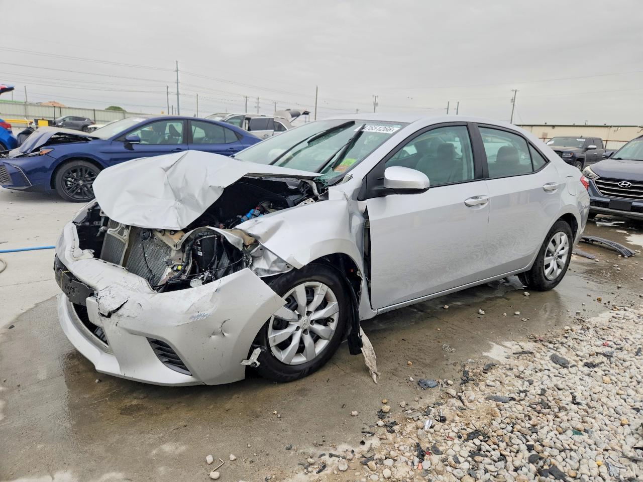 2015 TOYOTA COROLLA