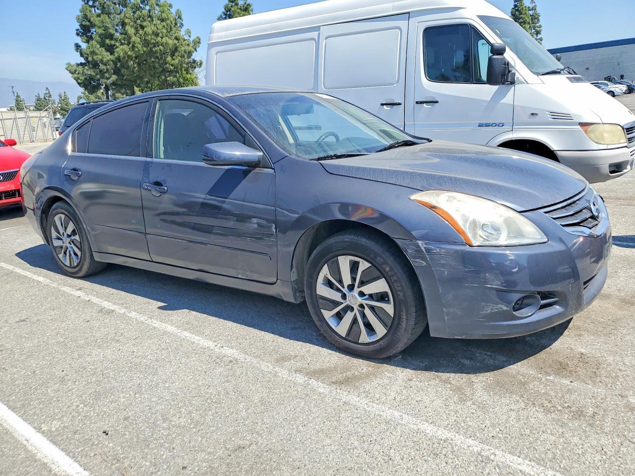 2012 NISSAN ALTIMA