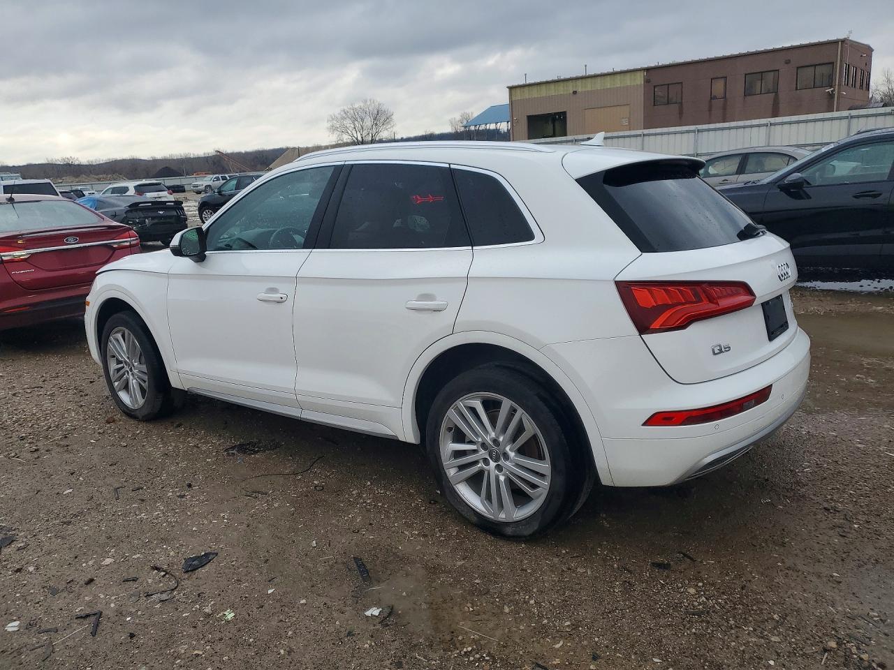 2018 AUDI Q5
